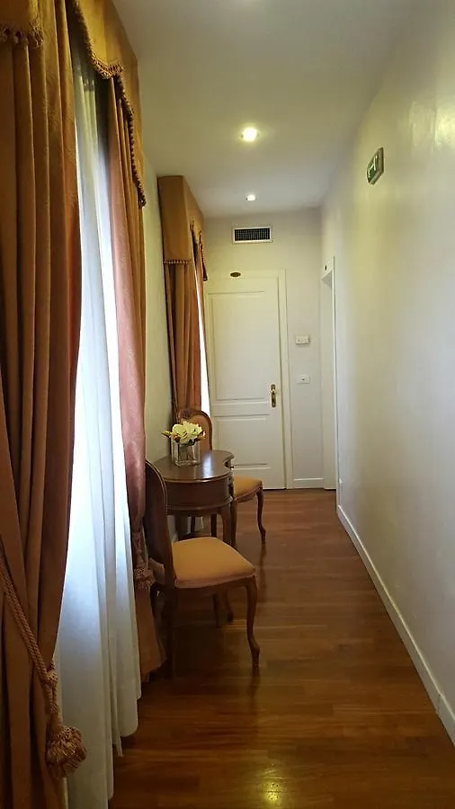 Hotel Locanda Canal Venice