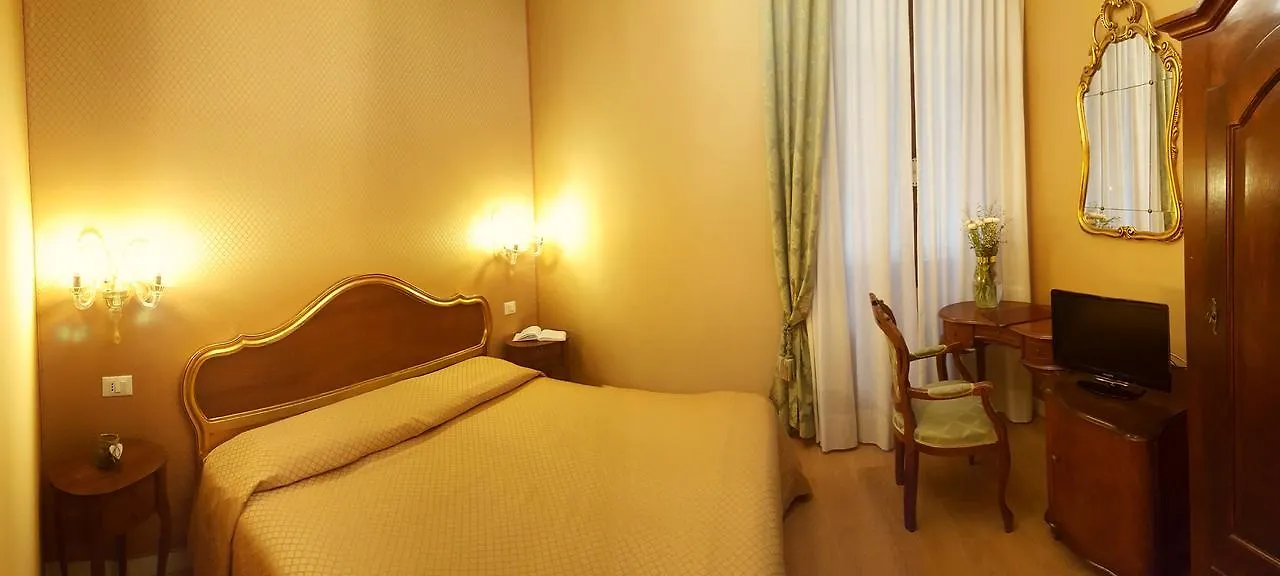 ***  Hotel Locanda Canal Venice Italy